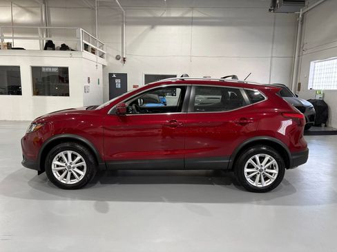 Used 2019 Nissan Rogue Sport SV AWD/4WD image 4