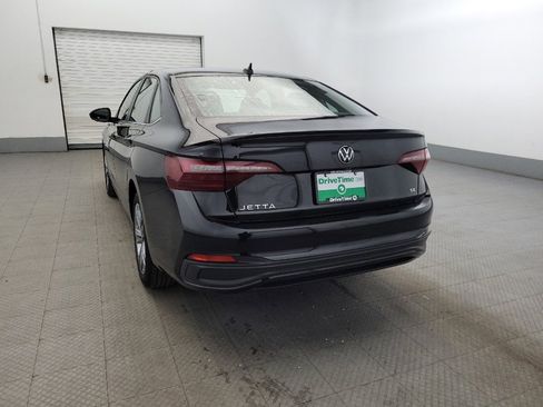 Used 2024 Volkswagen Jetta SE image 6