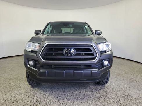 Used 2022 Toyota Tacoma SR5 w/ Technology Package image 2