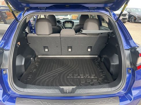 Used 2024 Subaru Crosstrek 2.0i Premium image 12