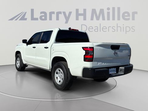 Used 2024 Nissan Frontier S AWD/4WD image 3