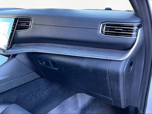 Used 2024 Jeep Wagoneer L Series II w/ Flexible Seating Group image 19