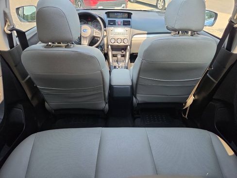 Used 2015 Subaru Forester 2.5i Premium w/ All-Weather Package AWD/4WD image 19