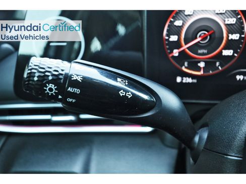 Certified 2024 Hyundai Elantra SEL w/ Convenience Package FWD image 20