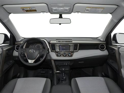 Used 2013 Toyota RAV4 XLE FWD image 5