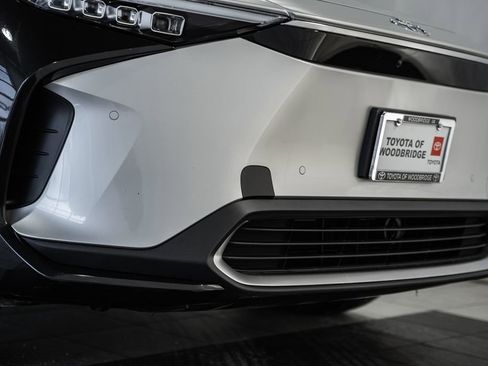 Used 2023 Toyota bZ4X Limited image 13