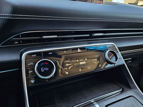 Used 2024 Genesis GV80 2.5T image 37