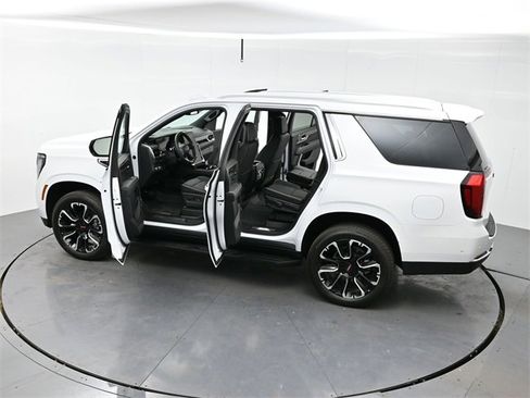 Used 2026 GMC Yukon Elevation w/ LPO, Floor Liner Package image 44