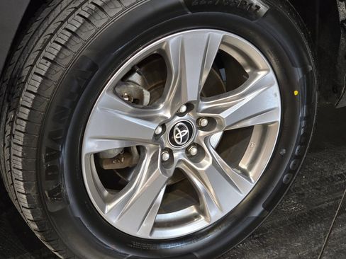 Used 2024 Toyota RAV4 XLE image 14