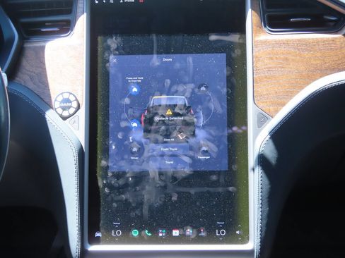Used 2018 Tesla Model X 100D AWD/4WD image 8