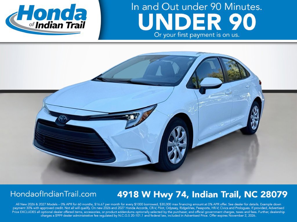 Used 2013 Toyota Corolla LE FWD image 3