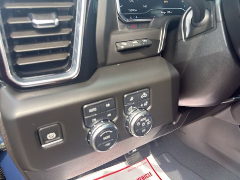 Used 2025 GMC Sierra 3500 Denali w/ Denali Reserve Package AWD/4WD image 14