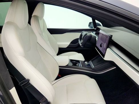 Used 2022 Tesla Model X Plaid image 31