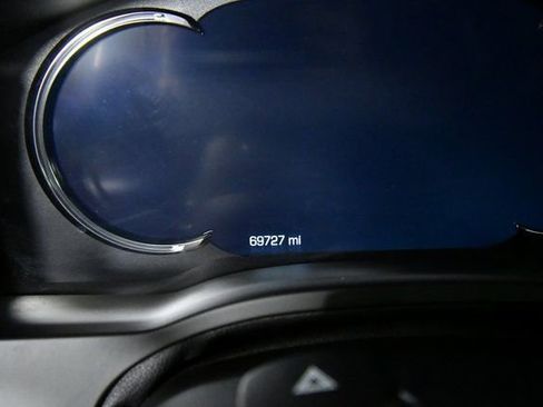 Used 2019 Cadillac Escalade ESV Premium Luxury image 28