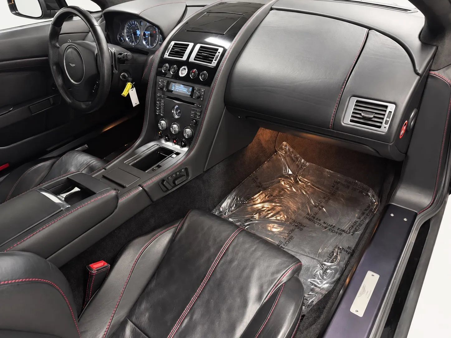 Used 2008 Aston Martin V8 Vantage Coupe RWD image 15