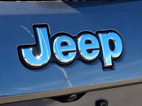 Used 2020 Jeep Grand Cherokee Limited w/ Premium Lighting Group AWD/4WD image 30