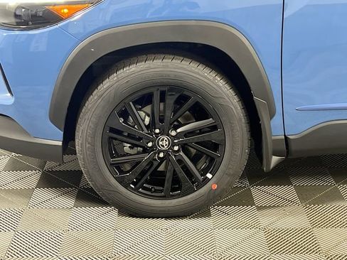 Used 2026 Toyota Corolla Cross XSE w/ Convenience Package image 10