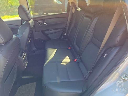 Used 2021 Nissan Rogue SV w/ Premium Package FWD image 22