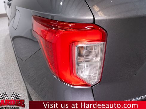 Used 2024 Ford Explorer Limited w/ Limited Technology Package image 9