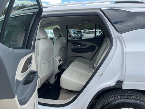 Used 2023 GMC Terrain Denali w/ LPO, Floor Liner Package AWD/4WD image 29