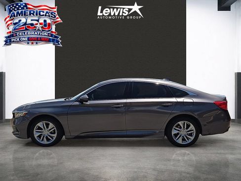 Used 2018 Honda Accord LX image 4