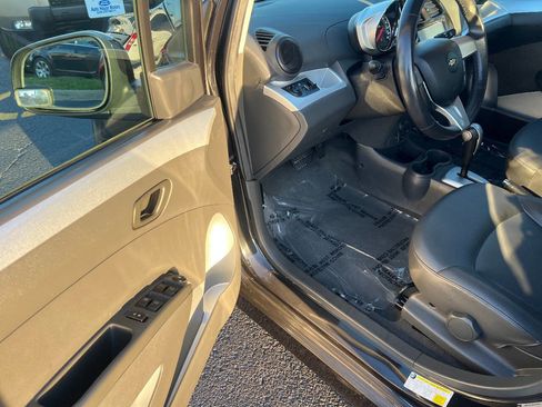 Used 2014 Chevrolet Spark LT image 15