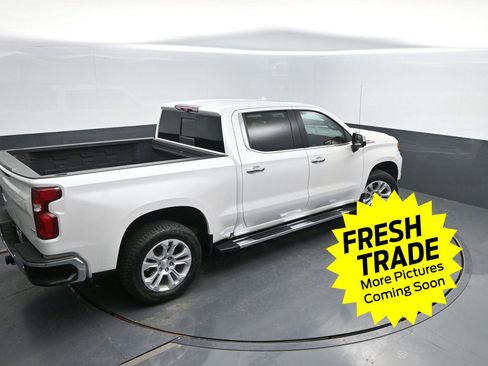 Used 2022 Chevrolet Silverado 1500 LTZ w/ LTZ Premium Package image 44