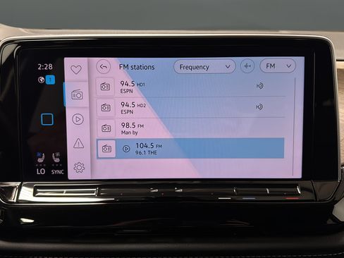 Used 2024 Volkswagen Atlas SE AWD/4WD image 13