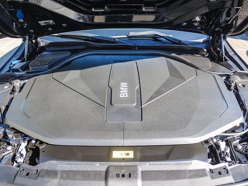 New 2026 BMW i5 eDrive40 w/ M Sport Package RWD image 26