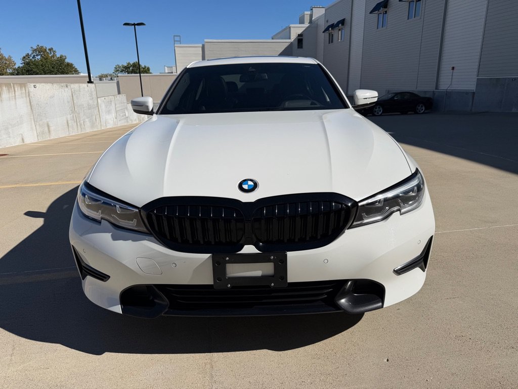 Used 2019 BMW 330i xDrive Sedan w/ Premium Package AWD/4WD image 2