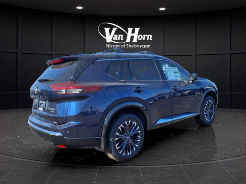 New 2026 Nissan Rogue Platinum w/ Platinum Premium Package image 3