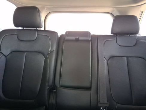 Used 2023 Jeep Grand Cherokee Limited w/ Luxury Tech Group II AWD/4WD image 19