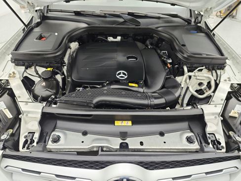 Certified 2021 Mercedes-Benz GLC 300 image 24
