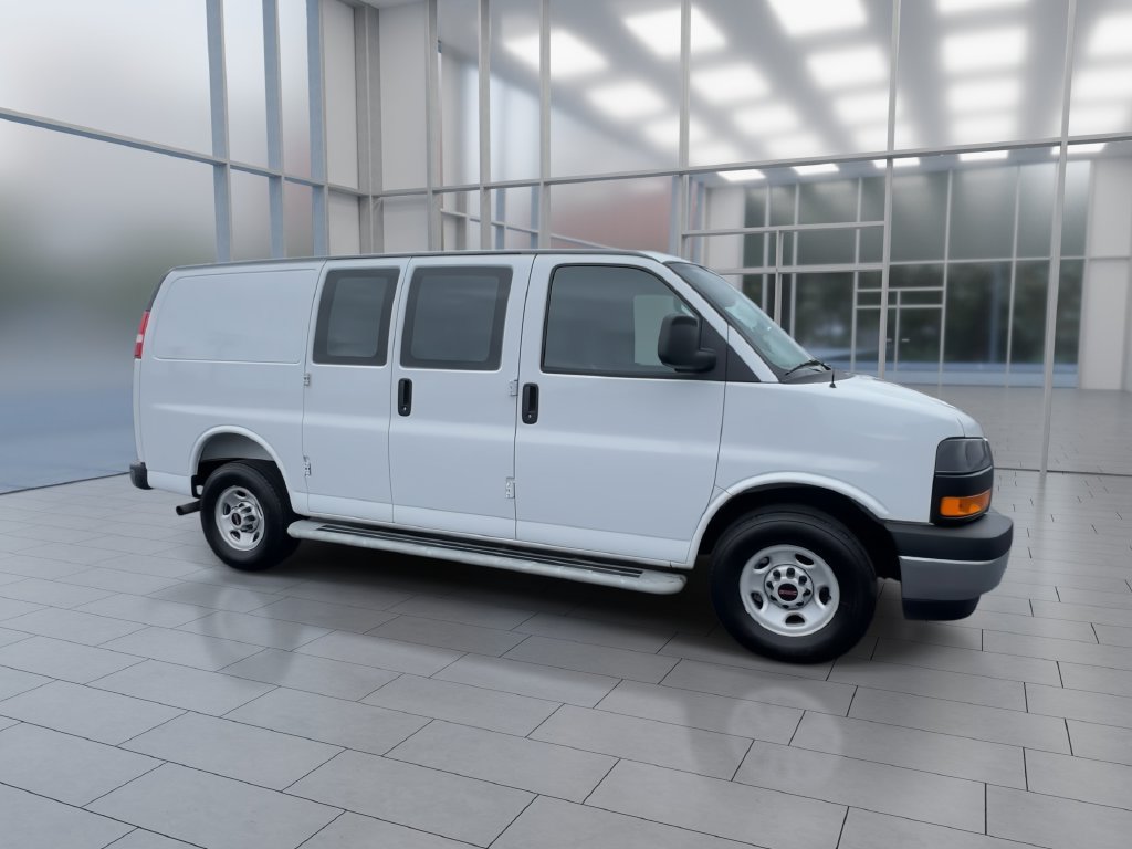 Used 2025 GMC Savana 2500 w/ Driver Convenience Package RWD image 9