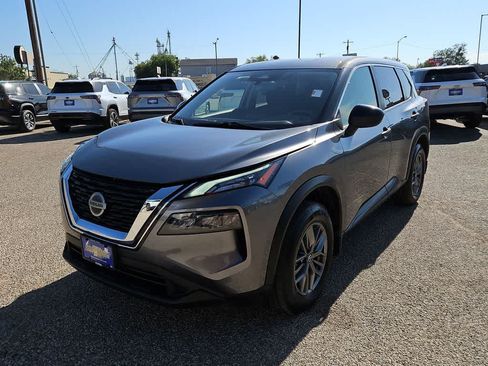 Used 2021 Nissan Rogue S FWD image 4