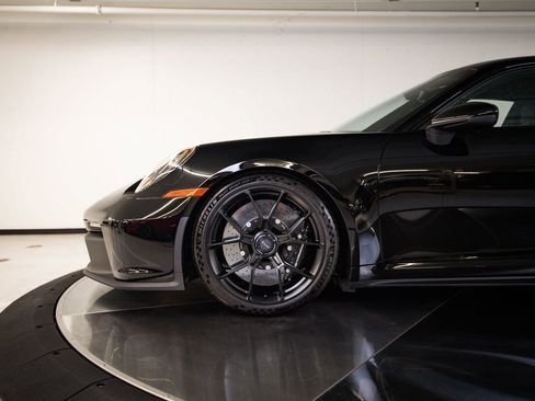 Certified 2024 Porsche 911 GT3 RWD image 11