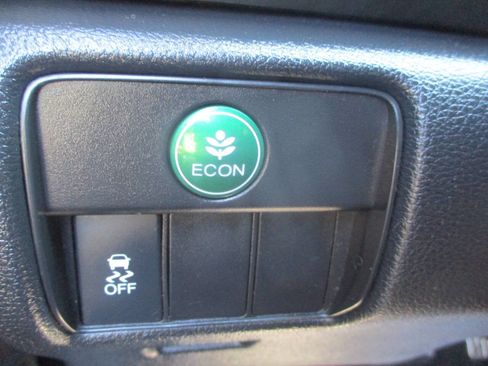 Used 2017 Honda Accord Sport Special Edition image 13