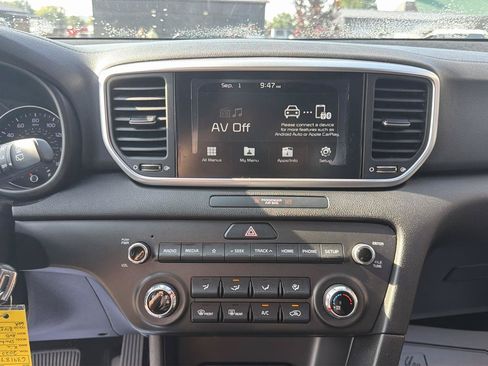 Used 2020 Kia Sportage LX AWD/4WD image 11
