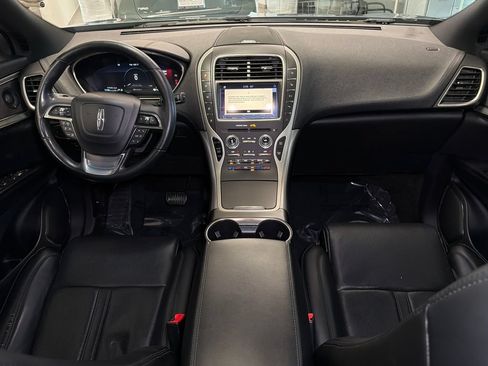 Used 2019 Lincoln Nautilus Reserve AWD/4WD image 14