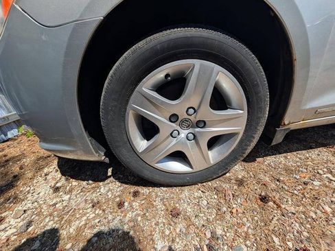 Used 2011 Buick LaCrosse CX FWD image 11