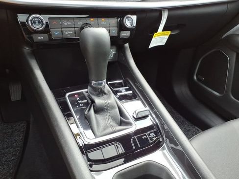 New 2026 Jeep Compass Latitude AWD/4WD image 12