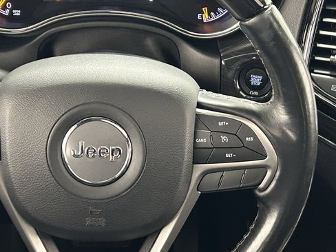 Used 2020 Jeep Grand Cherokee Overland image 13