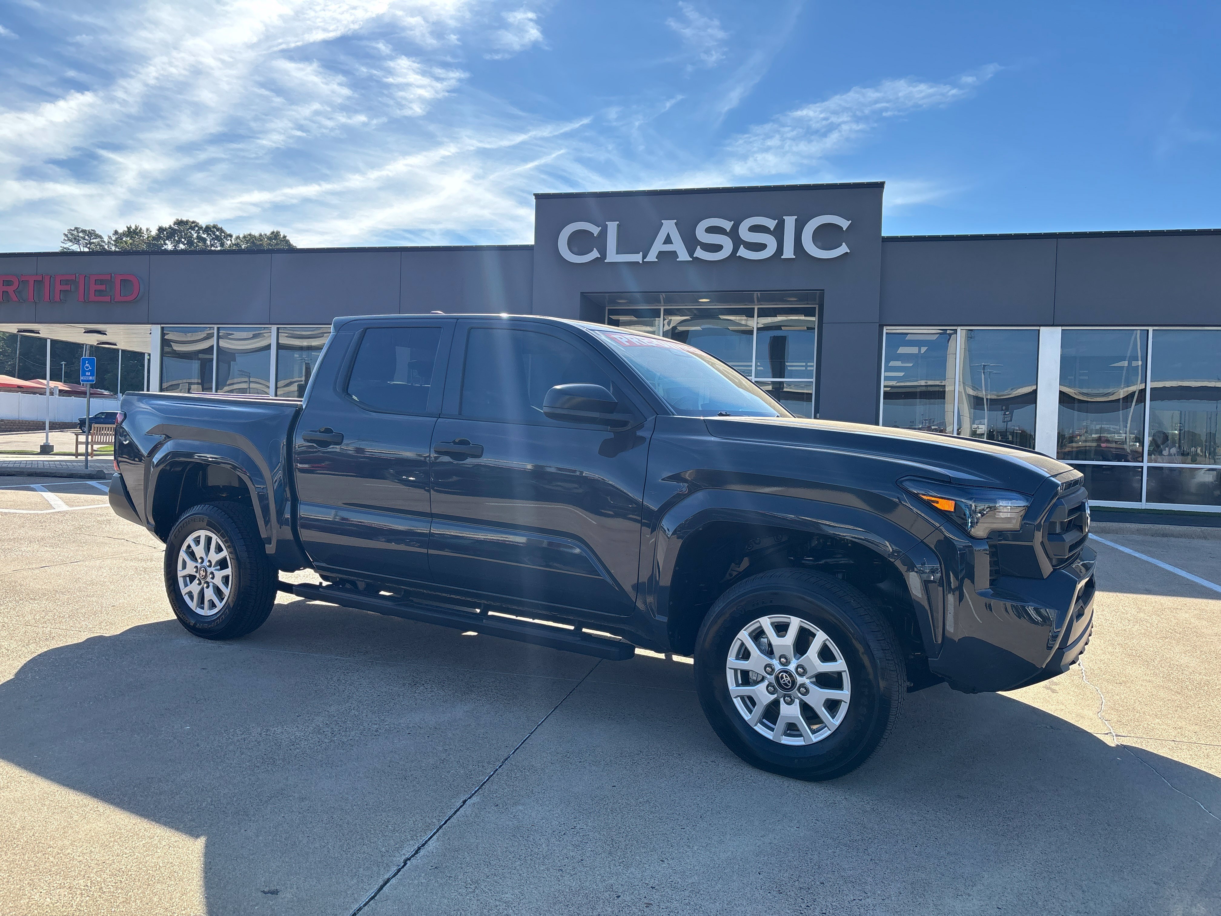Used 2025 Toyota Tacoma SR RWD image 1