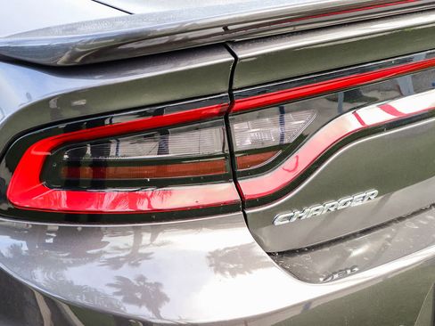 Used 2021 Dodge Charger SRT Hellcat w/ Harman/Kardon Audio Group image 10