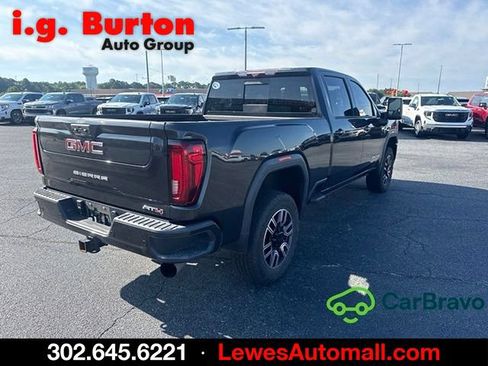 Used 2020 GMC Sierra 2500 AT4 w/ AT4 Premium Package AWD/4WD image 3