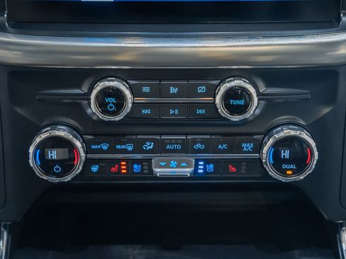 Certified 2021 Ford F150 Lariat w/ Equipment Group 502A High image 31