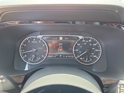 Used 2025 Nissan Pathfinder SL AWD/4WD image 20