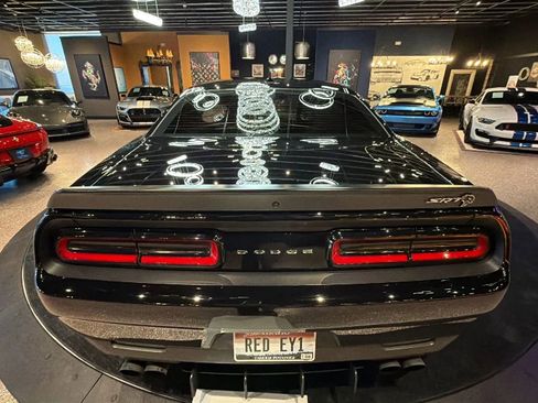 Used 2021 Dodge Challenger SRT Hellcat Redeye RWD image 5