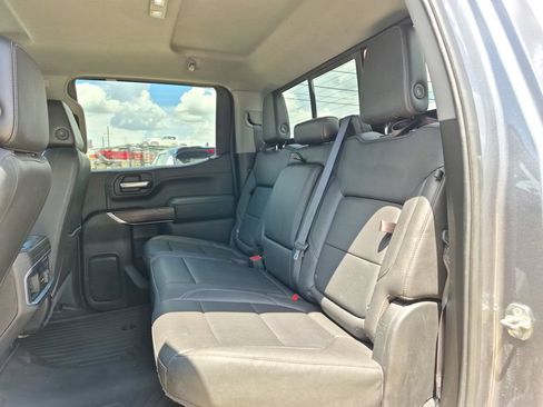 Used 2021 GMC Sierra 1500 SLT AWD/4WD image 16