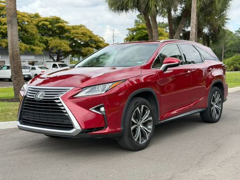 Used 2018 Lexus RX 350L FWD image 3